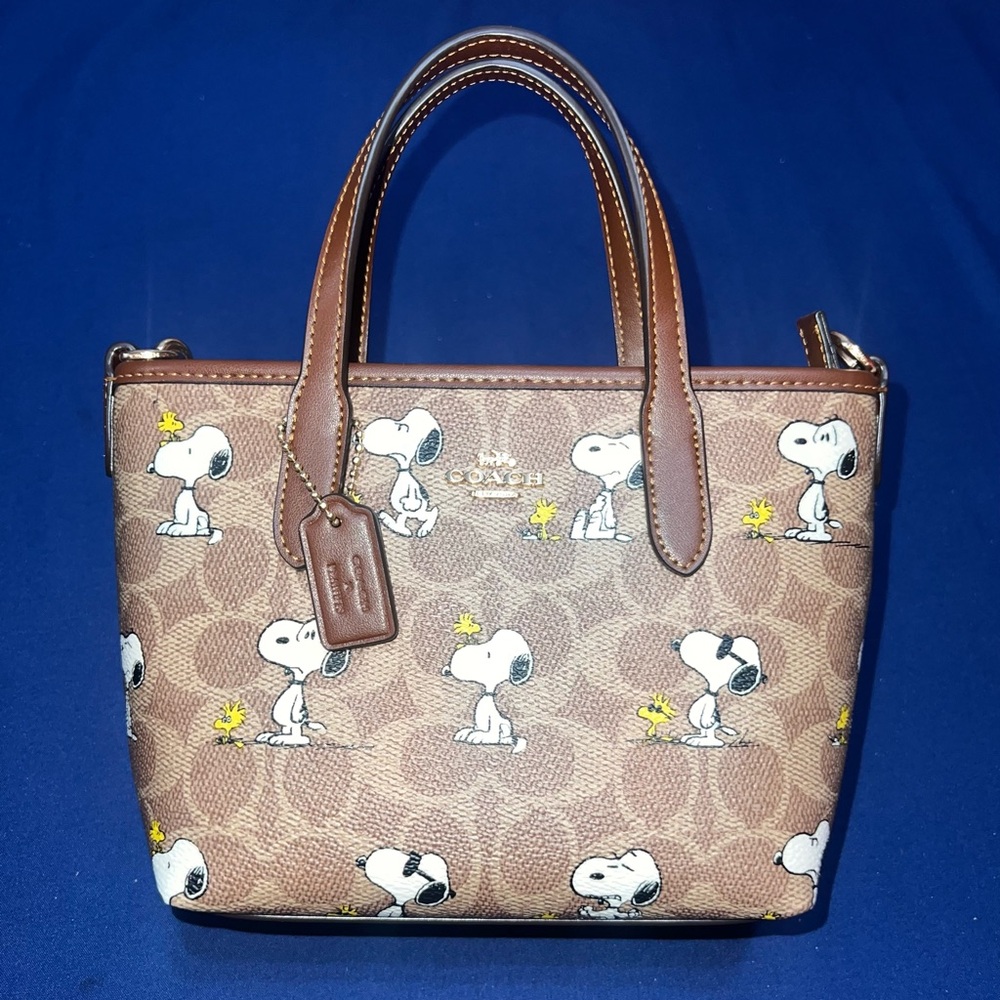 COACH X Peanuts Snoopy Mini City Tote